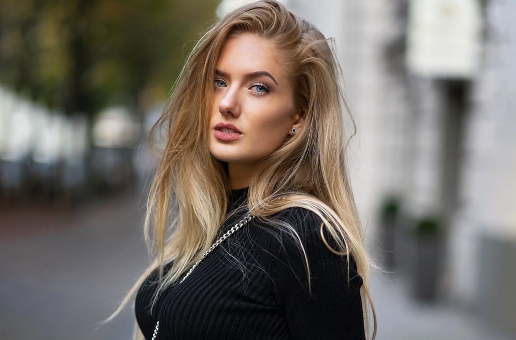 Mê mẩn trước thân hình 'bốc lửa' của VĐV gợi cảm nhất thế giới