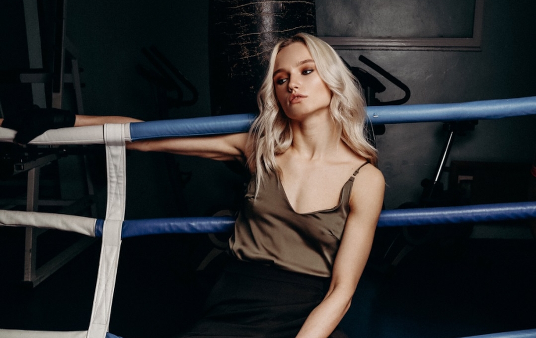 Nhan sắc khiến cánh mày râu điên đảo của 'đả nữ' đẹp nhất châu Âu