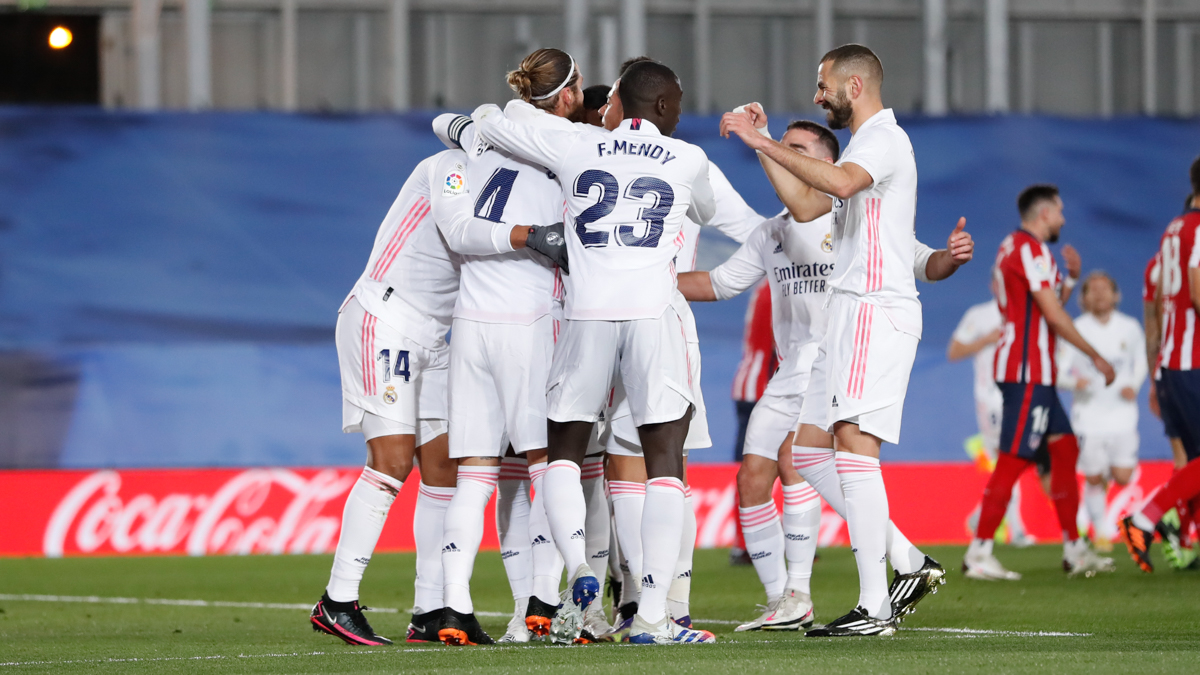 Zidane cùng học trò 'nhuộm trắng' Derby Madrid