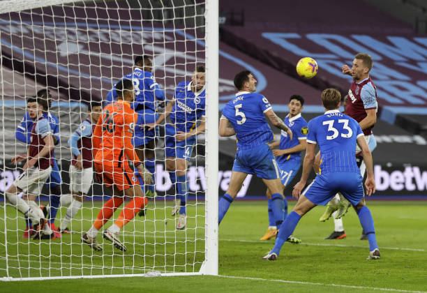 West Ham thoát thua dù 2 lần bị dẫn trước