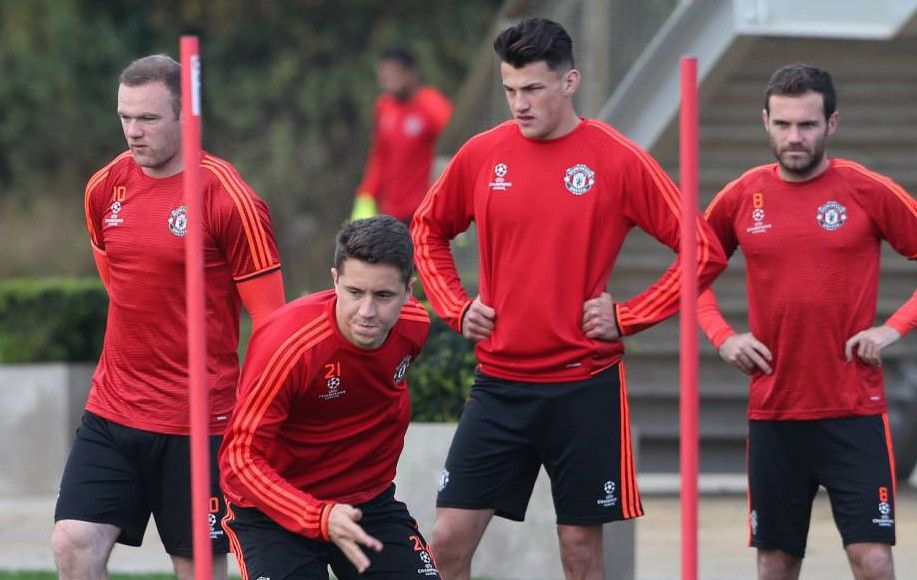 Chuyển nhượng 29/1: M.U chia tay Carrick ‘mới’, Arsenal tính phá kỷ lục chuyển nhượng