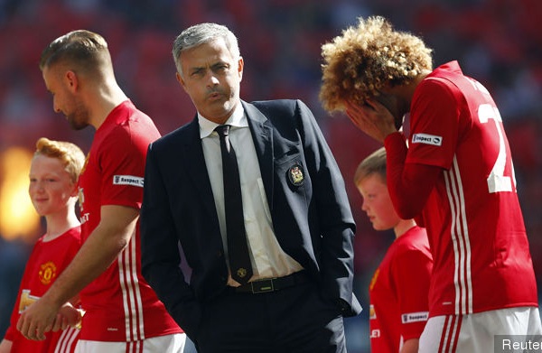 Bóng đá Anh 17/5: Lộ diện cái tên đầu tiên sắp rời MU