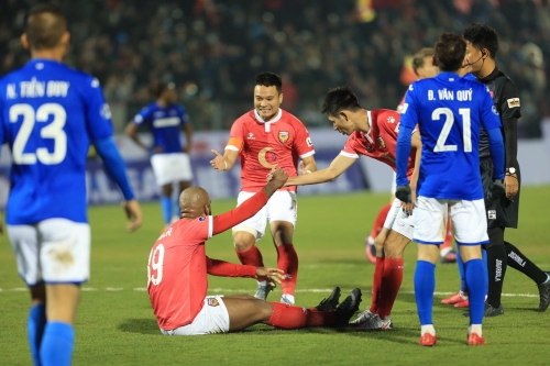 HLV Hà Tĩnh: 'Đây là trận thua điên rồ trong sự nghiệp của tôi'