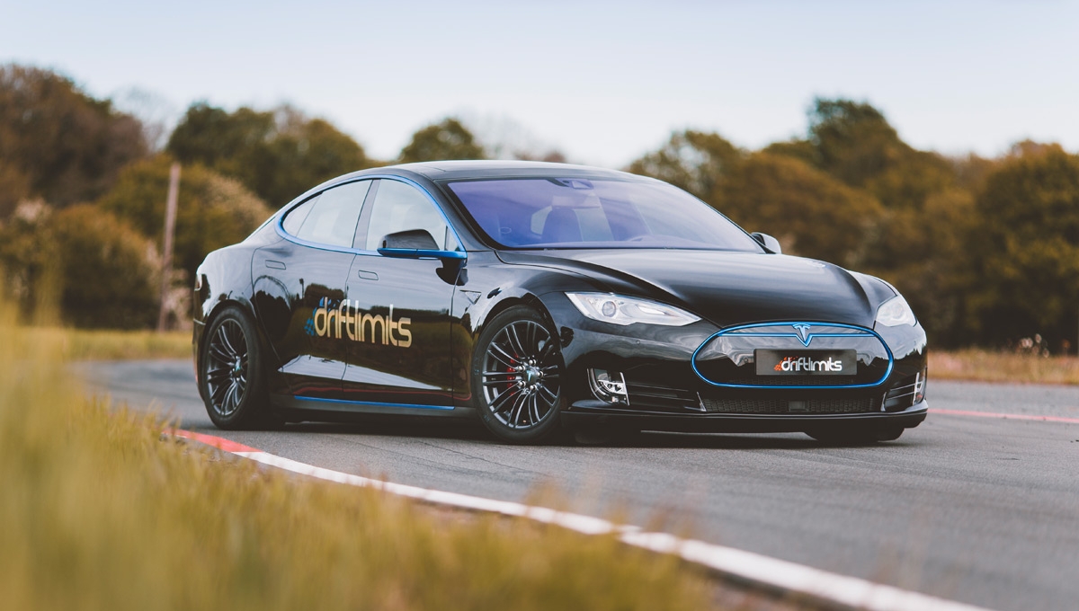 Scandal chồng chất, Tesla tiếp tục khiến khách hàng phẫn nộ