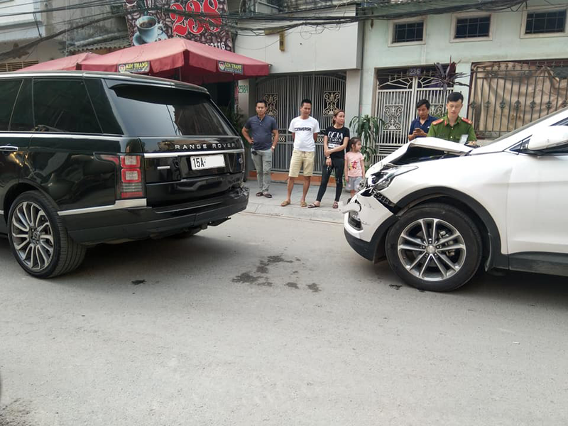 Hyundai Santa Fe tông vào Range Rover và cái kết bất ngờ