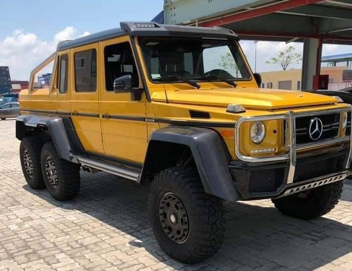 Mercedes-Benz G63 AMG 6x6 “siêu to khổng lồ” cập bến VN