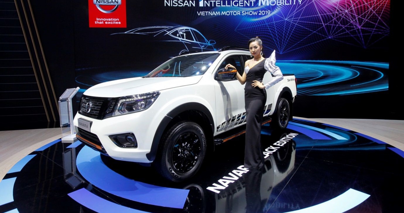 Chi tiết Nissan Navara Black Edition A-IVI 2019 tại Việt Nam