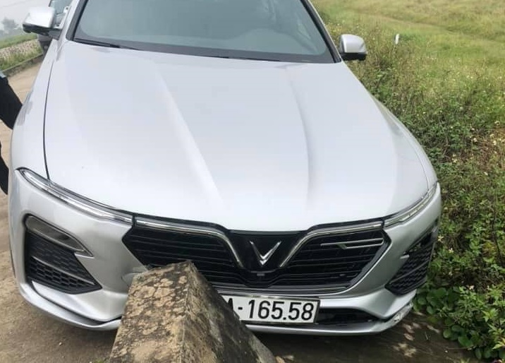 Thực hư vụ thước lái xe VinFast Lux A2.0 có giá 380 triệu đồng