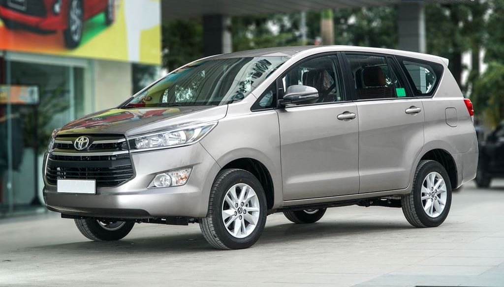 Giá xe Toyota Innova 2019 giảm tới 80 triệu đồng trong tháng 12
