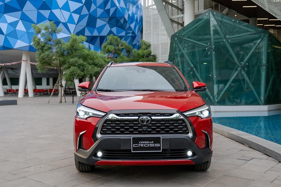 Chi tiết Toyota Corolla Cross vừa ra mắt tại VN, giá từ 720 triệu đồng