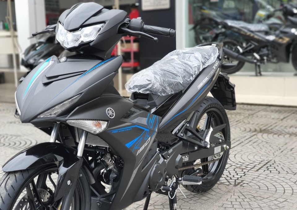 Giá xe Yamaha Exciter 2020 giảm mạnh, quyết đấu Honda Winner X