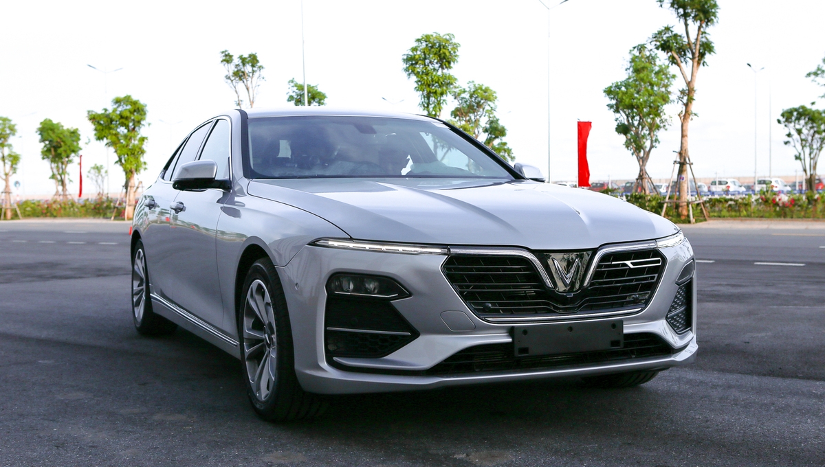 Giá VinFast Lux A2.0 và SA2.0 tháng 9 giảm mạnh, mua xe có 'hời'?