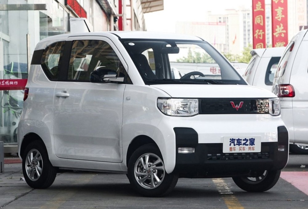 Ô tô điện Trung Quốc 'gây sốt' với giá chỉ 100 triệu đồng