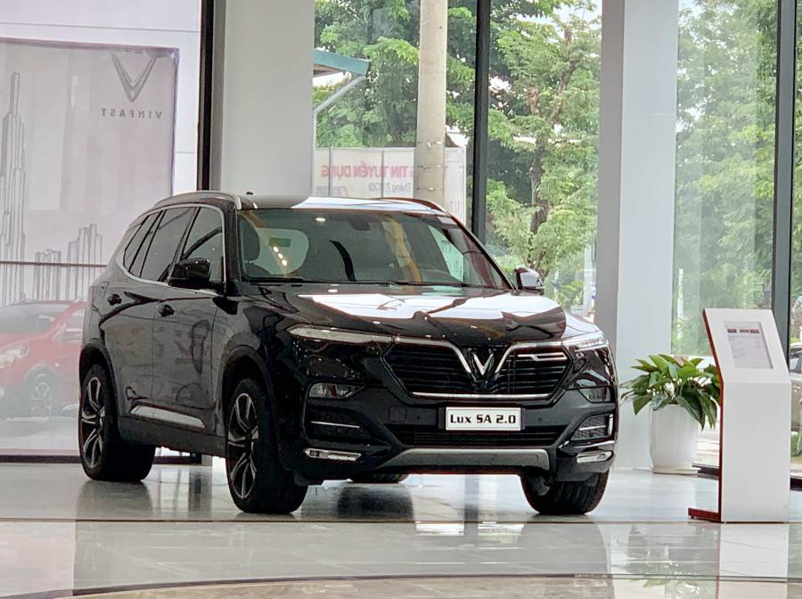 Thời điểm vàng mua xe VinFast Lux dịp cuối năm