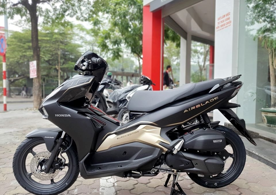 Giá xe Honda Air Blade 2020 'ngược dòng' giảm mạnh, thấp hơn niêm yết