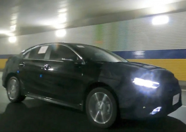 Kia Cerato 2021 lộ ảnh chạy thử với thiết kế cực ấn tượng
