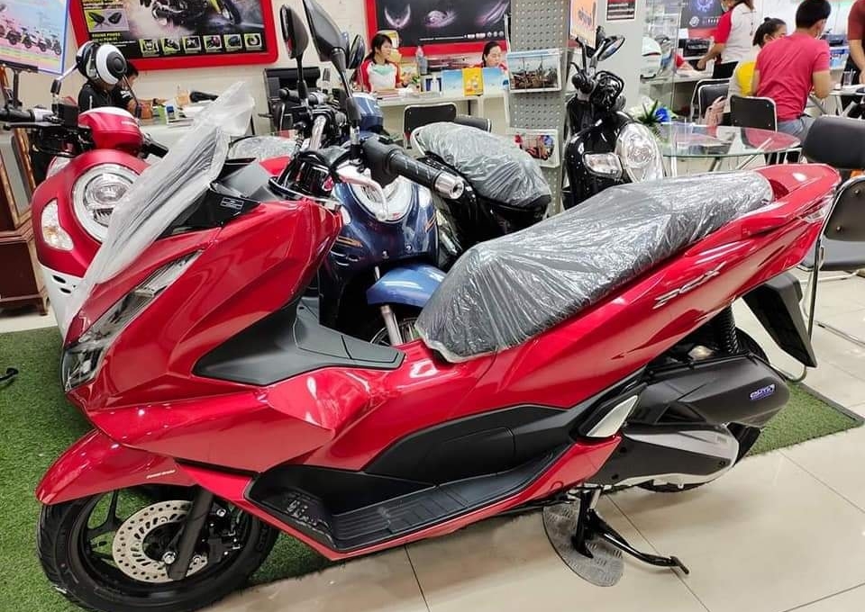'Siêu phẩm' Honda PCX 160 bất ngờ về đại lý, giá từ 71 triệu đồng