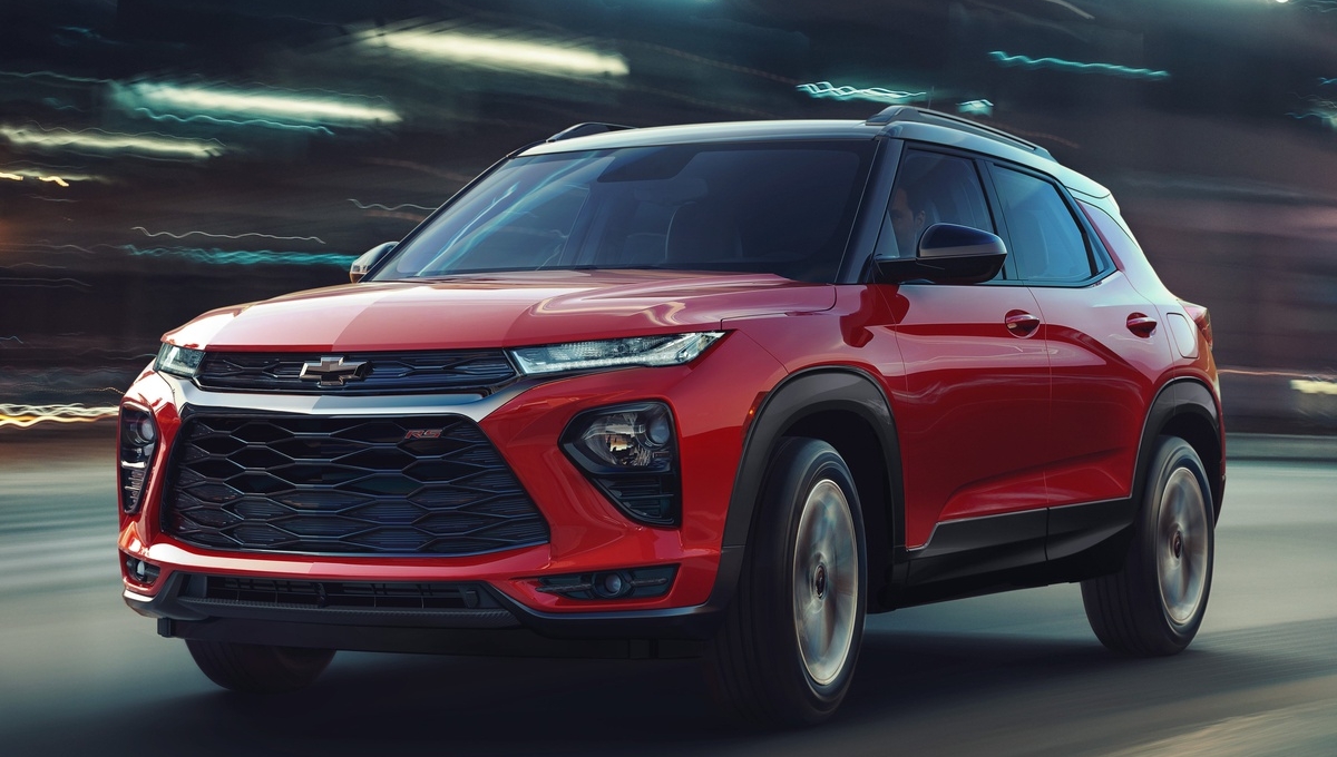 Đối thủ của Toyota Fortuner bán chạy kỷ lục nhờ giá hấp dẫn