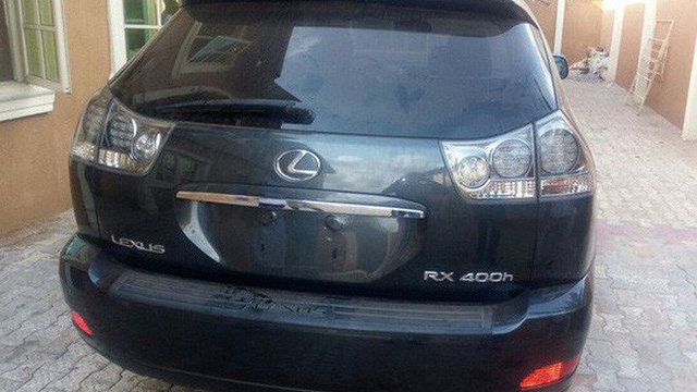 Lexus RX400h được Cục Điều tra chống Buôn lậu đấu giá với giá khởi điếm 120 triệu