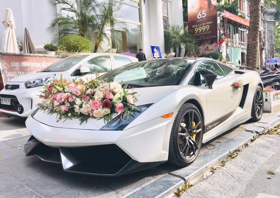 Siêu xe Lamborghini Gallardo Superleggera độc nhất Việt Nam làm xe hoa