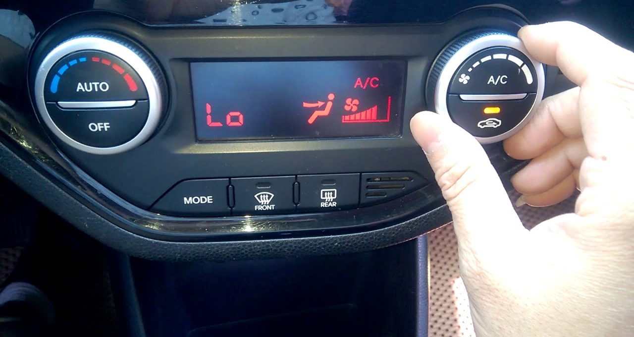 Bật điều hoà ngay sau khi nổ máy xe ôtô: sai lầm tai hại