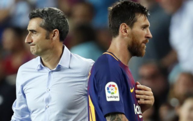 CĐV Barcelona: 'Valverde chỉ làm phí thời gian của Messi'