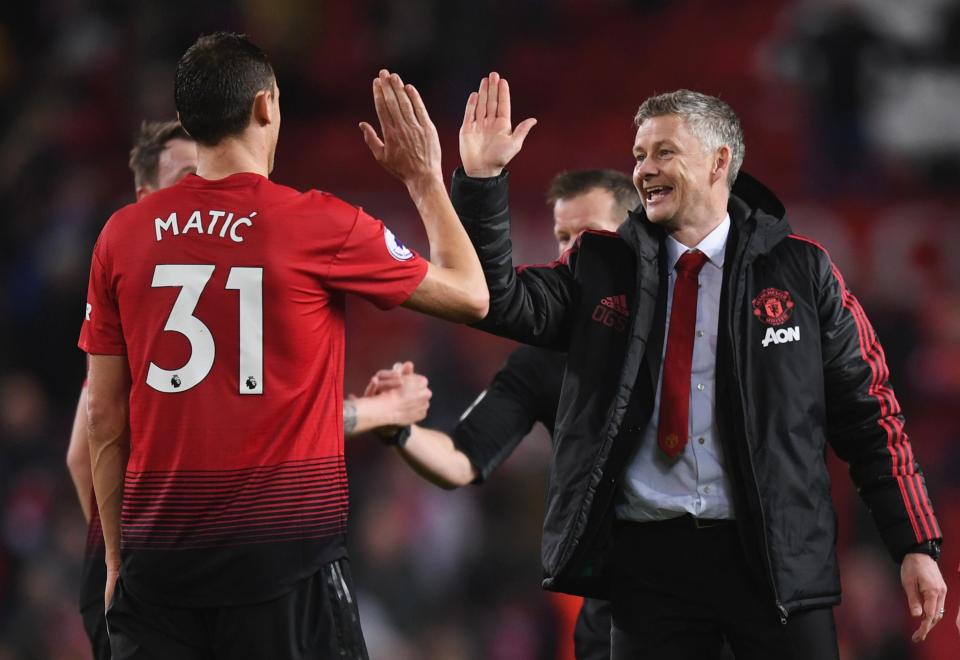 Messi dính 'lời nguyền' tứ kết Champions League, MU ăn mừng