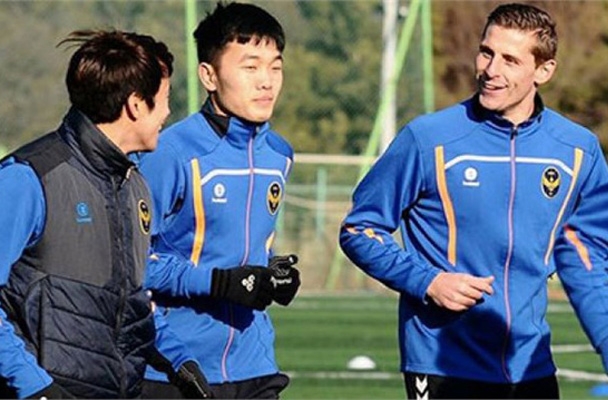 Xuân Trường dẫn đội toàn sao K-League đấu tuyển Việt Nam