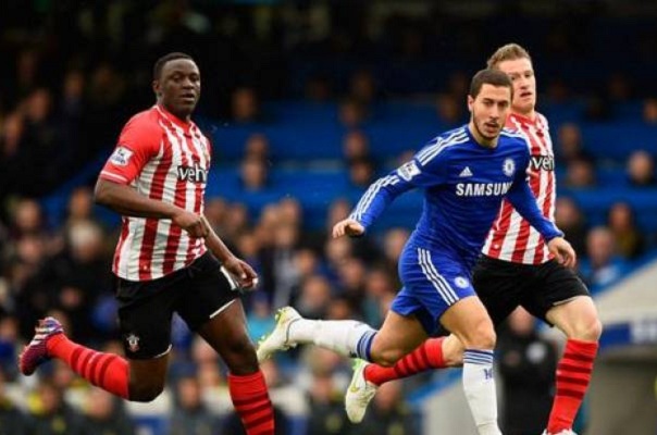 Marcos Alonso tỏa sáng, Chelsea hạ Southampton