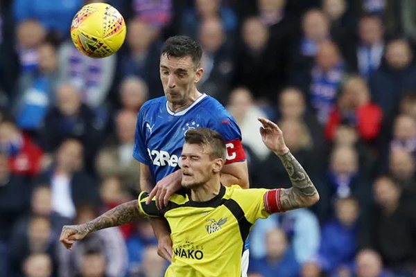 Chấn động tại Europa League: CLB tí hon hạ gục gã khổng lồ