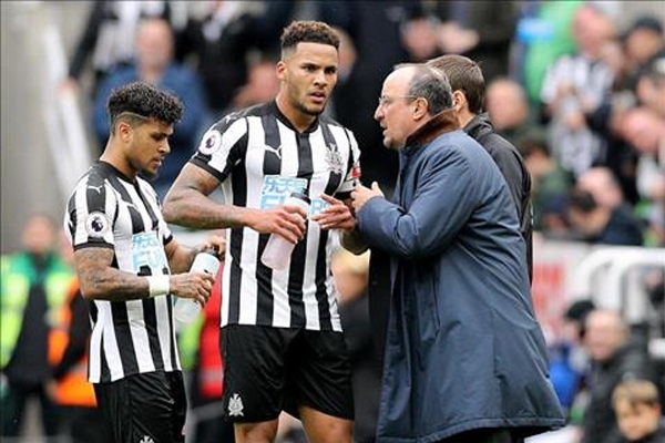 Ghi bàn liên tiếp, Southampton cầm hòa Newcastle