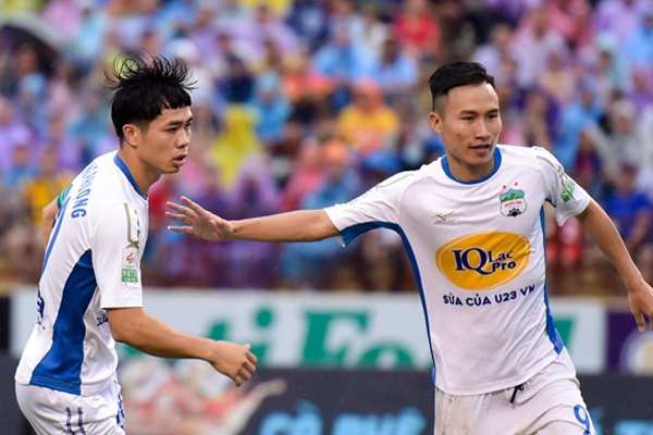 Công Phượng lập công, HAGL vẫn thua trước SLNA