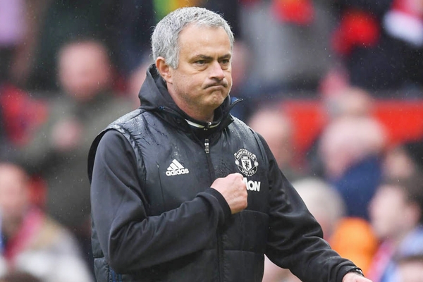 Trước trận Chelsea vs MU: Chốt tương lai HLV Mourinho