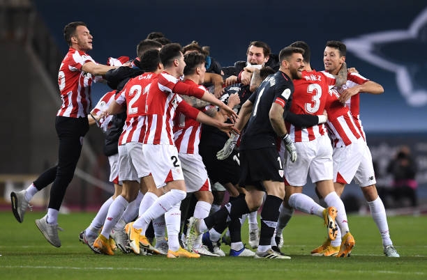 Messi nhận thẻ đỏ, Barca mất Siêu cúp Tây Ban Nha