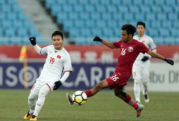 Cầu thủ Qatar: 'Họ thắng vì có số 19 đá hay như ở Châu Âu'