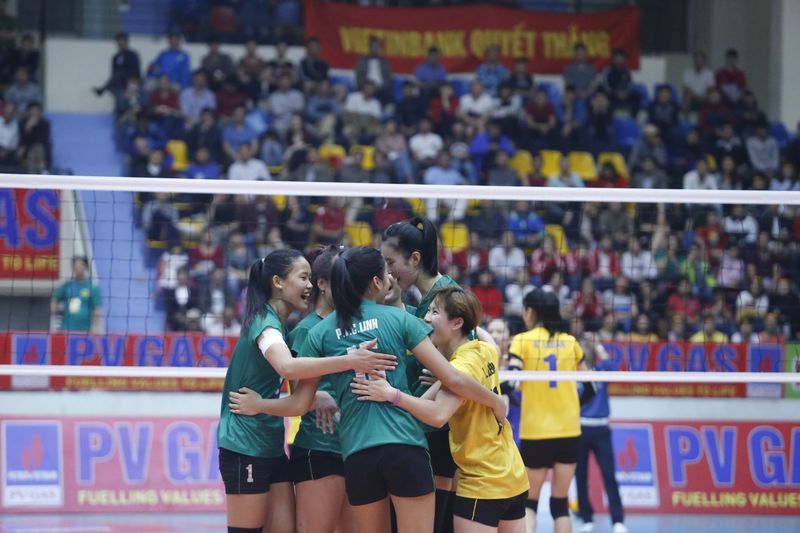 Trực tiếp bóng chuyền VĐQG 2018: Ngày thi đấu thứ tư (17/4)