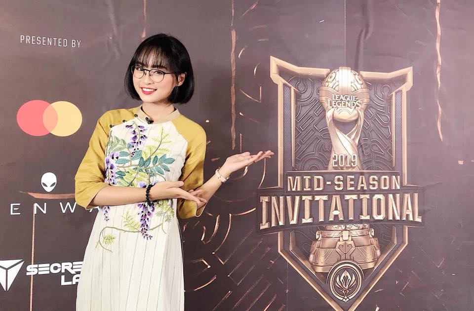 Chiêm ngưỡng vẻ đẹp rạng ngời của hot girl MC LMHT Việt Nam tại MSI 2019