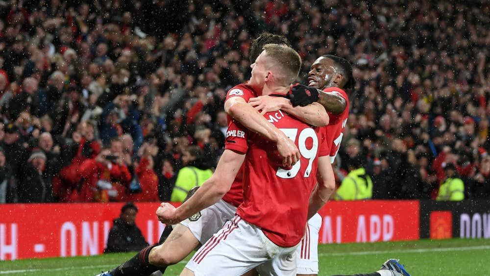 Lịch thi đấu bóng đá hôm nay 12/3: Man Utd đá mấy giờ?