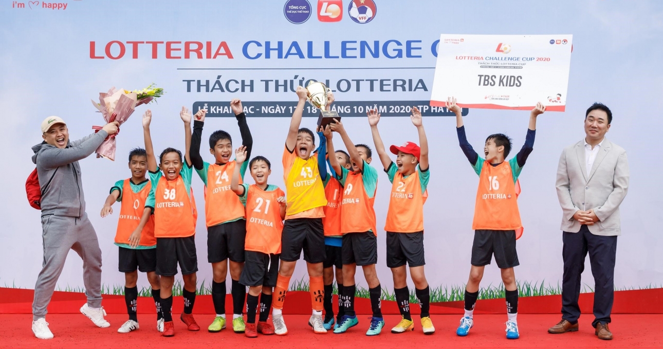 Thách thức Lotteria Cup 2020: TBS Kids và Hanoi Soccer chiến thắng thuyết phục, giành quyền đi tiếp vào chung kết