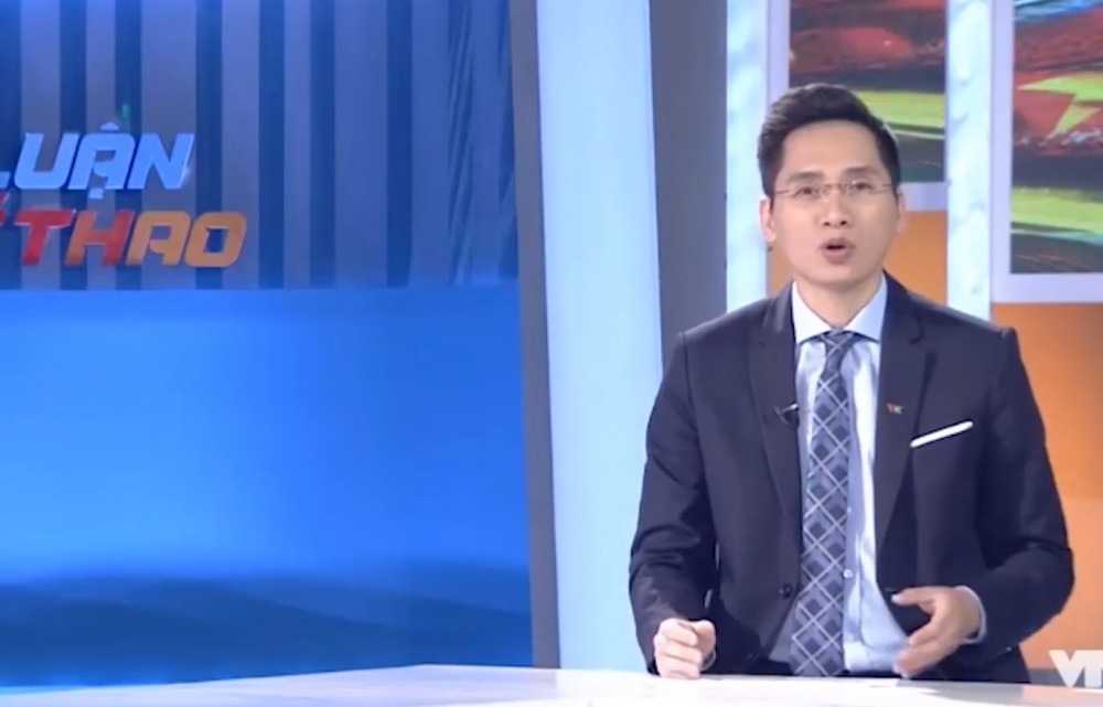 VIDEO: BTV Quốc Khánh xin lỗi thủ môn Bùi Tiến Dũng