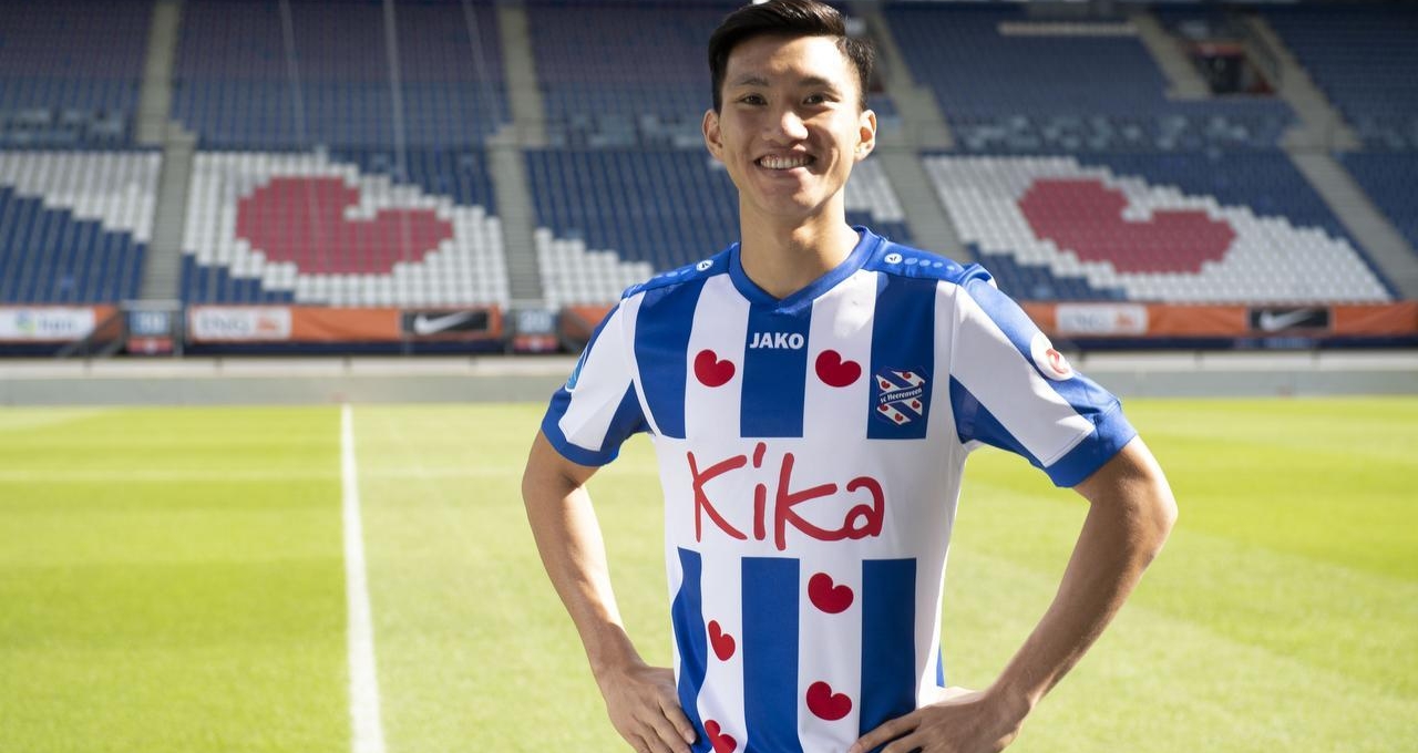 Báo Hà Lan cảnh báo Heerenveen khi trả lương 436.000 euro cho Văn Hậu