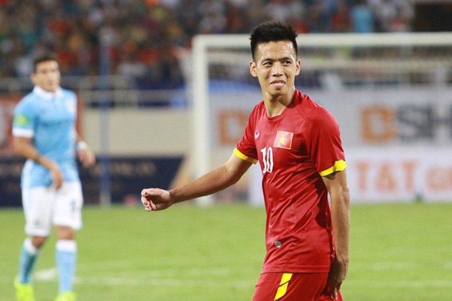 VIDEO: Siêu phẩm của Văn Quyết vào lưới Manchester City