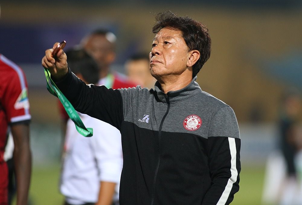 HLV Chung Hae Seong: 'Hàng công tịt ngòi không phải vì Công Phượng'