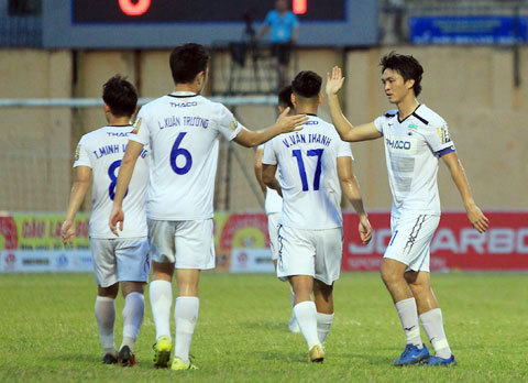 Lịch thi đấu bóng đá hôm nay 17/7: Vòng 10 V-League rực lửa