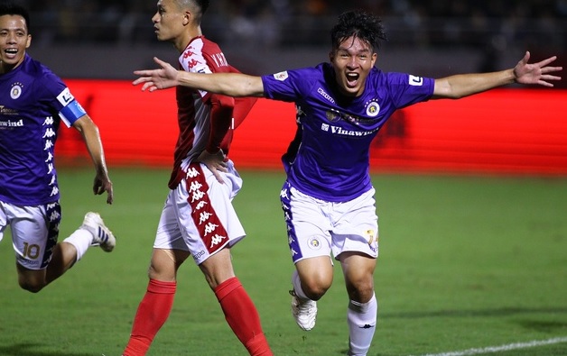 Hà Nội áp sát ngôi đầu sau thắng lợi huỷ diệt trước TPHCM