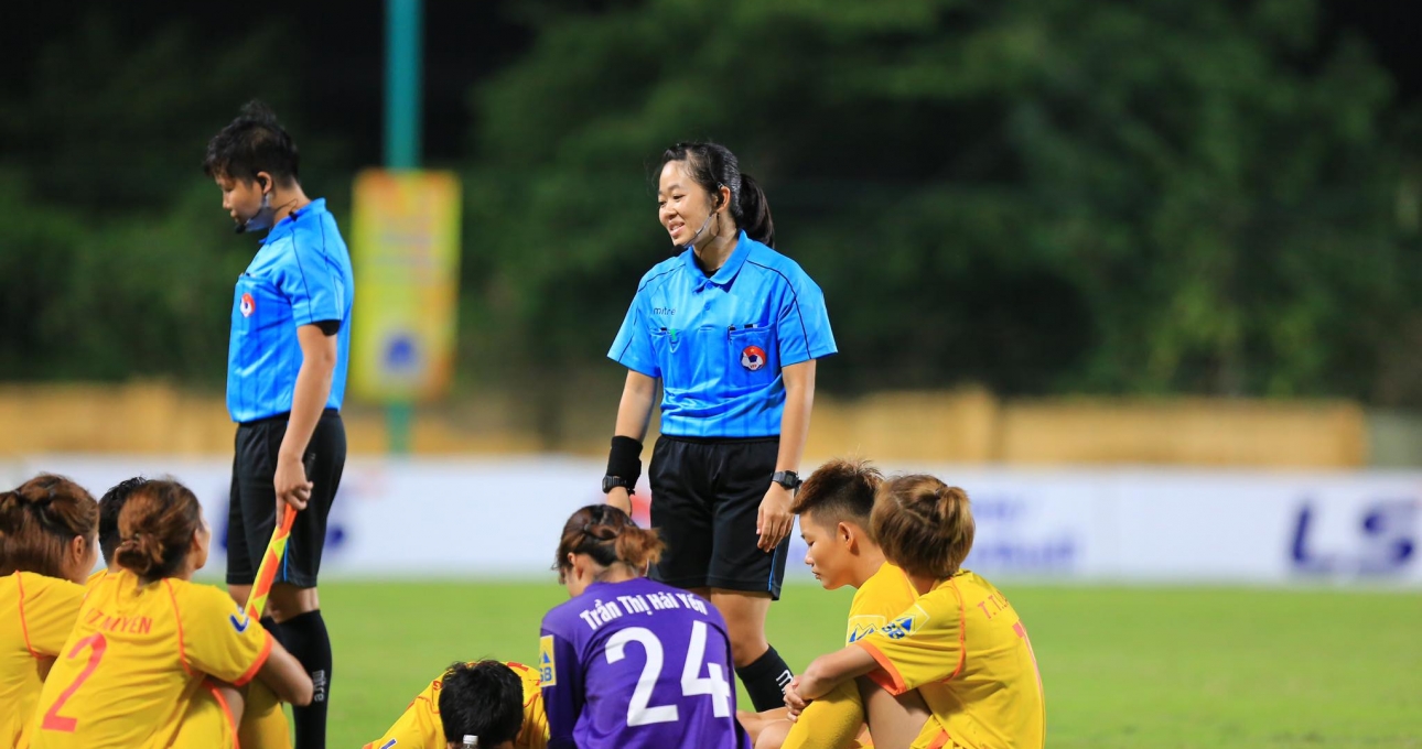 HLV Phong Phú Hà Nam nói gì sau khi quyết định bỏ trận đấu?