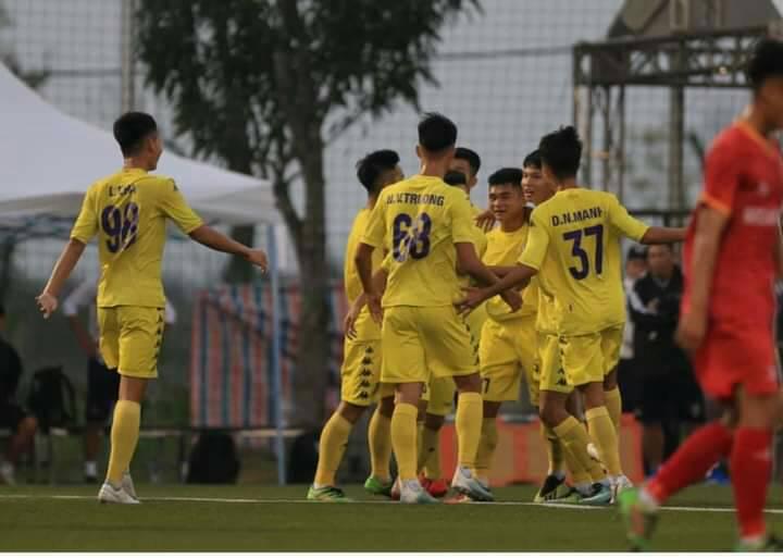 Hà Nội hủy diệt CAND ở vòng loại U19 Quốc gia 2021
