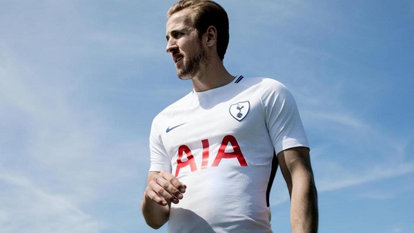VIDEO: Harry Kane có bàn thắng đầu tiên tại Ngoại hạng Anh