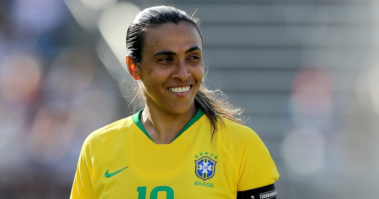 Ronaldinho phiên bản nữ phá kỷ lục World Cup của Klose 