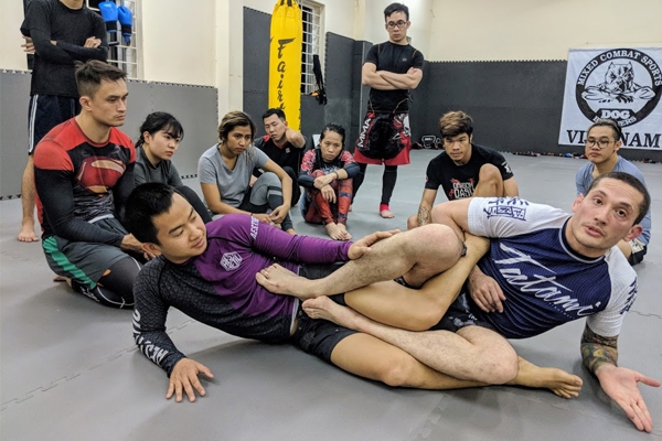 David Lapetina - Từ mọt sách Paris thành người truyền bá BJJ